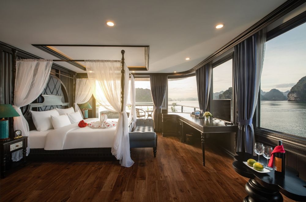 Doris Cruise Halong Bay 
