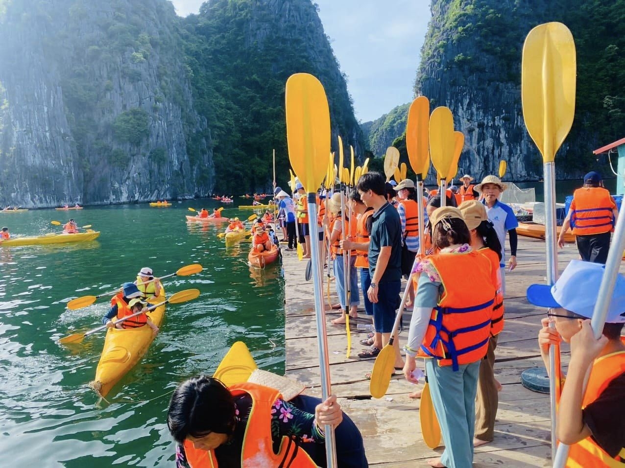 Lan Ha Bay Day Tour: Authentic Local Boat Trip Experience