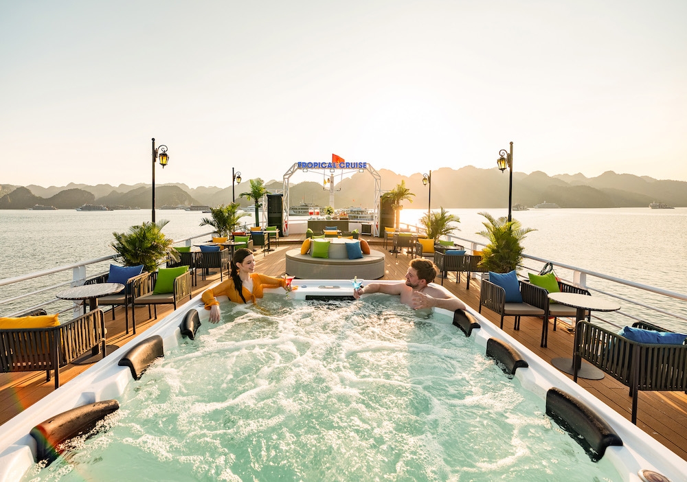Ha Long Bay to Lan Ha Bay - Cat Ba Island Day Tour